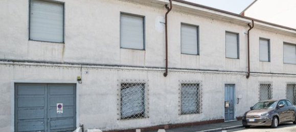 Büro in Vigevano, Italy 160m², Nr. 183634 15