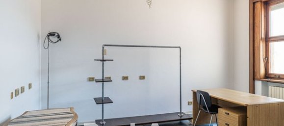 Büro in Vigevano, Italy 160m², Nr. 183634 20