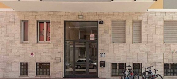 2 rooms Apartment in Milan, Italy No. 241728 4