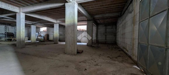 Lagerhaus in San Felice a Cancello, Italy 887m², Nr. 343040 9