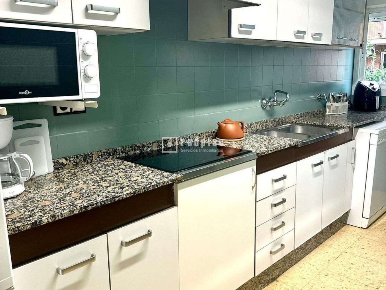 Квартира с 3 спальнями в Валенсия, Испания № 159665