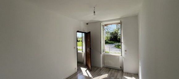 4 chambres Maison à Saint-Priest-la-Marche, France No. 57679 9