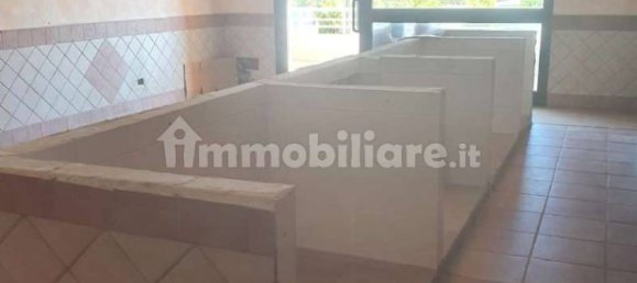 2-salle Propriété commerciale à Rome, Italy No. 152084 3