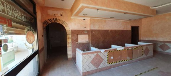 2-salle Propriété commerciale à Rome, Italy No. 152084 2