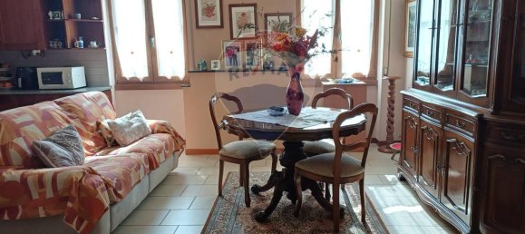 3 rooms Apartment in Garlate, Italy No. 13715 4