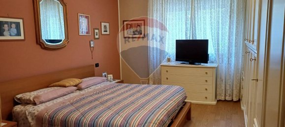 3 rooms Apartment in Garlate, Italy No. 13715 8