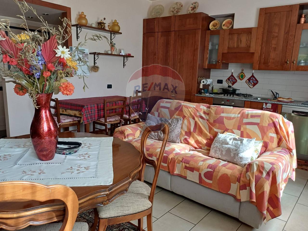 3 rooms Apartment in Garlate, Italy No. 13715