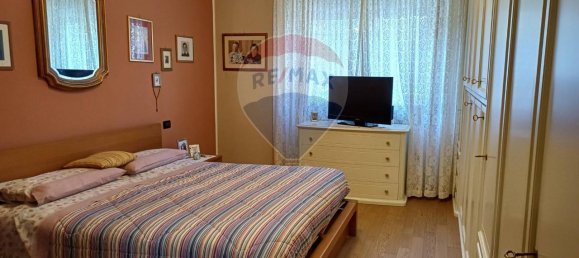 3 rooms Apartment in Garlate, Italy No. 13715 7