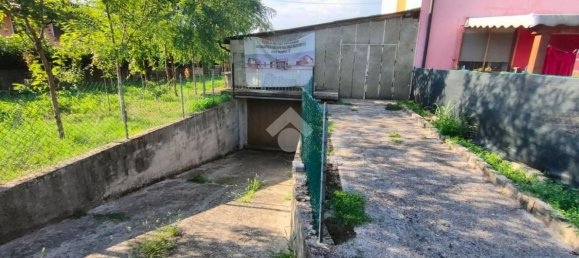 149m² Garage in Cittadella, Italy No. 5532 2