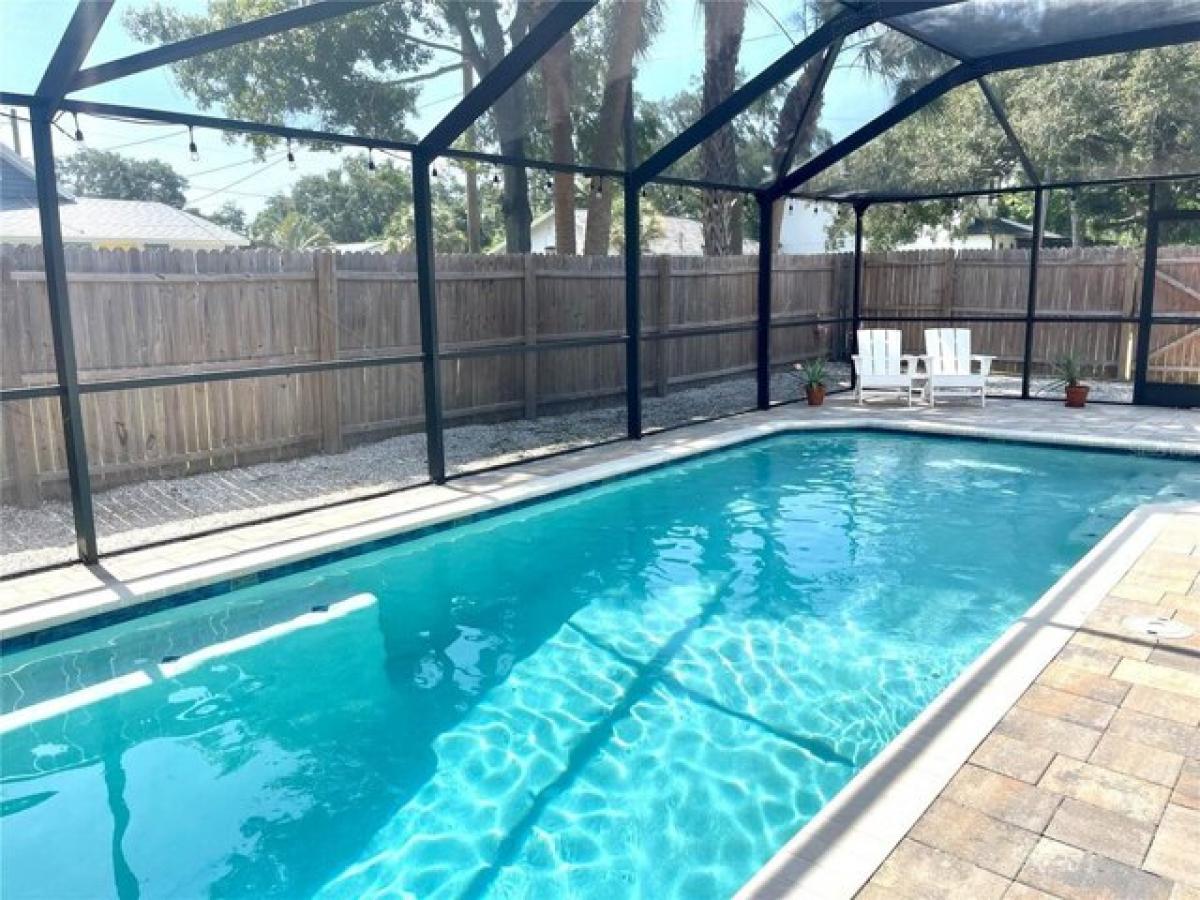 Дом с 4 спальнями в Тампа, США № 277817