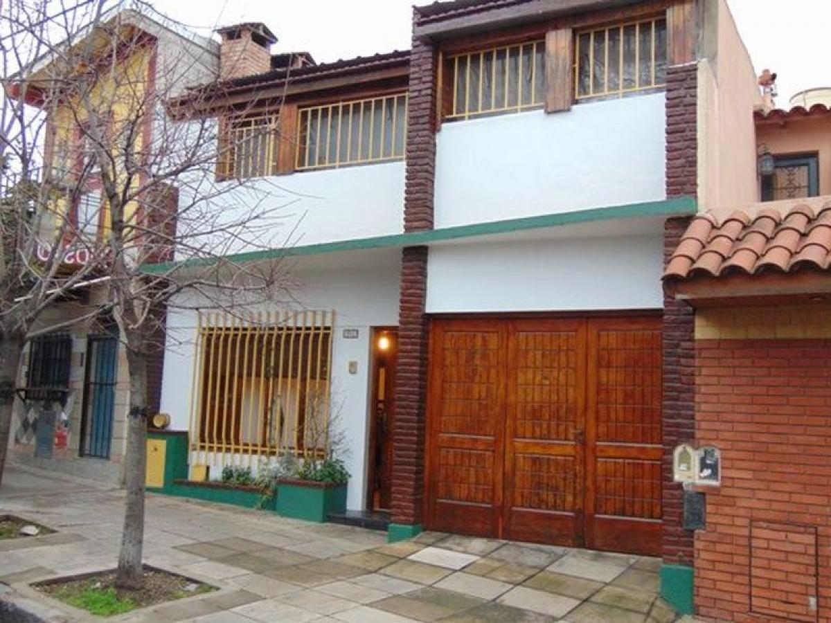 3 bedrooms House in Buenos Aires, Argentina No. 85411