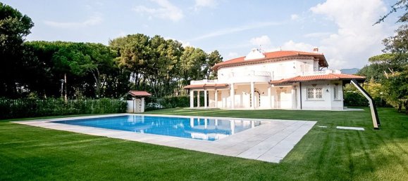 6 bedrooms Villa in Forte dei Marmi, Italy No. 328930 4