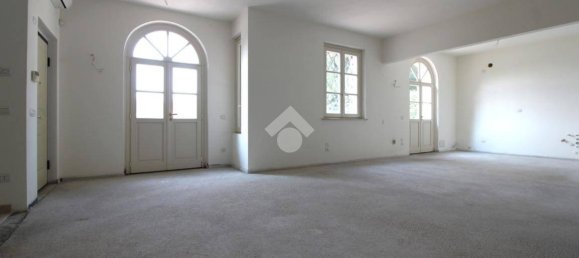 4 rooms Apartment in Mairano, Italy No. 291646 3