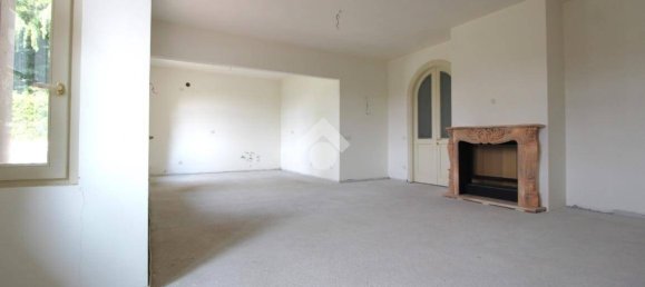 4 rooms Apartment in Mairano, Italy No. 291646 5