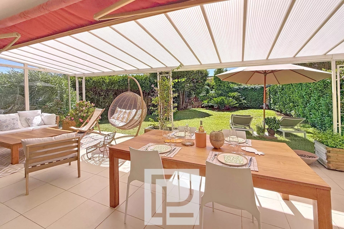 3 Schlafzimmer Wohnung in Le Cannet, France, Nr. 344298