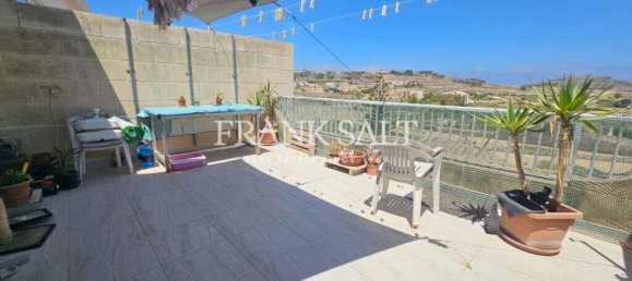 Квартира с 3 спальнями в Санта-Лучия, Мальта № 907 2