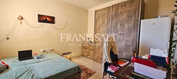 Квартира с 3 спальнями в Санта-Лучия, Мальта № 907 8