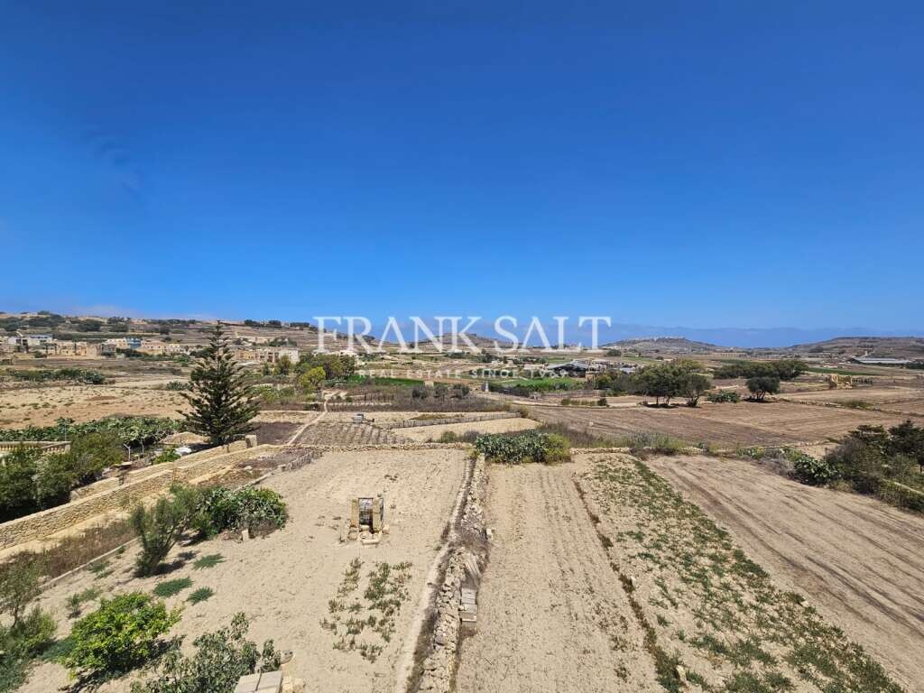 Квартира с 3 спальнями в Санта-Лучия, Мальта № 907