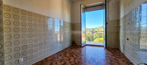 4-salle Appartement à Ovada, Italy No. 116024 5