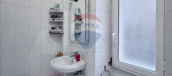 4 bedrooms Apartment in Rome, Italy No. 314541 23