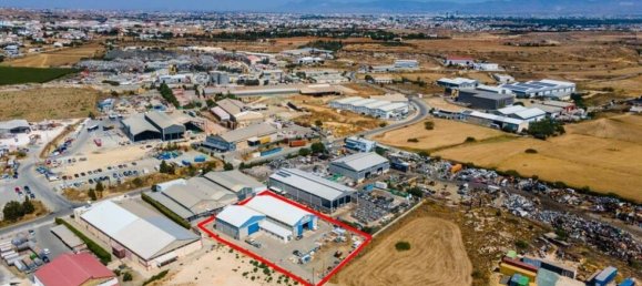 Gewerbliche Immobilie in Nicosia, Cyprus 1075m², Nr. 24507 4