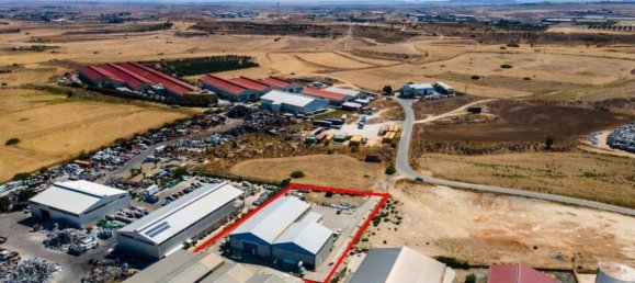 Gewerbliche Immobilie in Nicosia, Cyprus 1075m², Nr. 24507 3