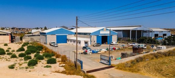 Gewerbliche Immobilie in Nicosia, Cyprus 1075m², Nr. 24507 6