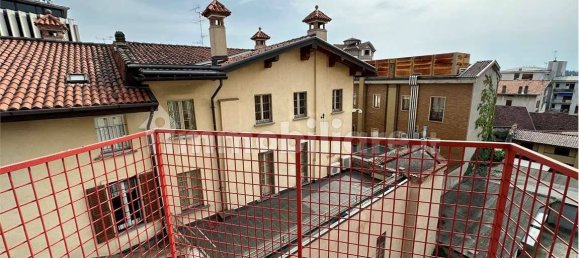 Квартира с 3 спальнями в Комо, Италия № 315429 19