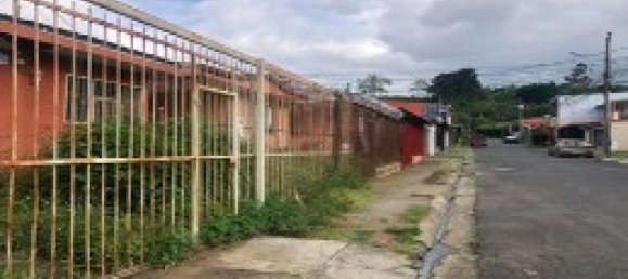 3 bedrooms House in Moravia, Costa Rica No. 1054 2