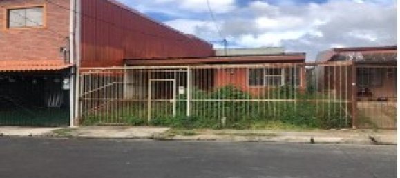 3 bedrooms House in Moravia, Costa Rica No. 1054 3