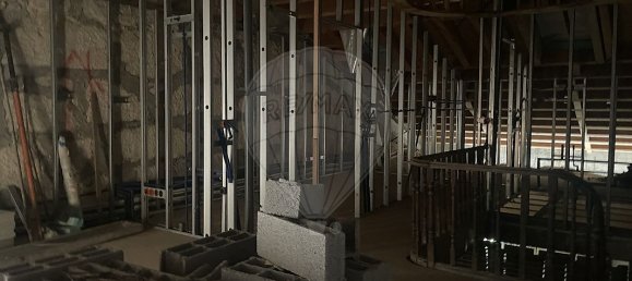 4 bedrooms House in Porto, Portugal No. 31869 9