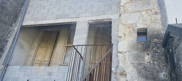 4 bedrooms House in Porto, Portugal No. 31869 14