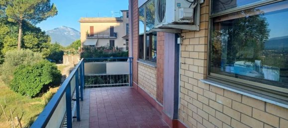 Квартира с 6 комнатами в Фрозиноне, Италия № 274369 9