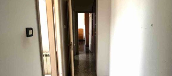 4-Zimmer Wohnung in Genoa, Italy, Nr. 181342 39