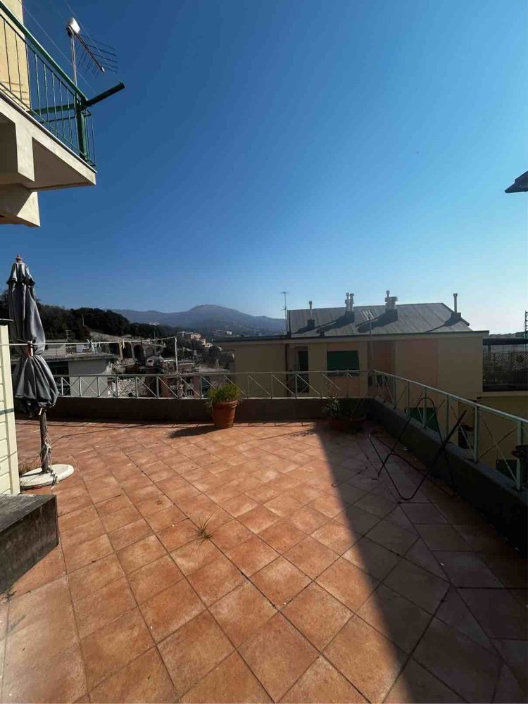 4-Zimmer Wohnung in Genoa, Italy, Nr. 181342