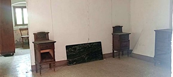 Casa de 6 habitaciónes en Donnas, Italy No. 61024 10