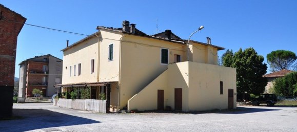 1127m² Building in Piegaro, Italy No. 179373 3