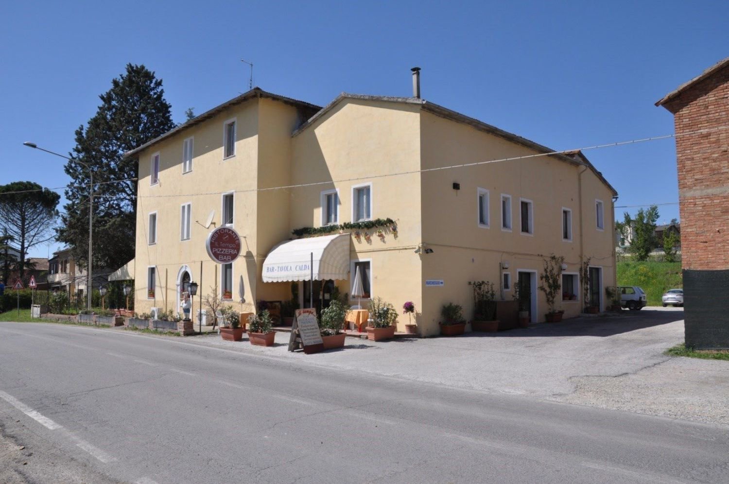 1127m² Building in Piegaro, Italy No. 179373