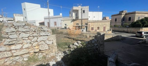 563m² Land in Alessano, Italy No. 153344 3