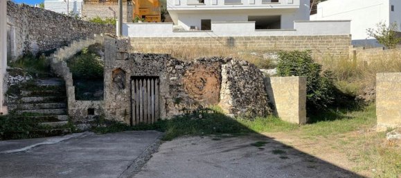 563m² Land in Alessano, Italy No. 153344 5