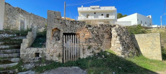 563m² Land in Alessano, Italy No. 153344 4