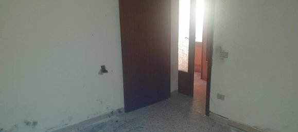 3 bedrooms House in Lamporecchio, Italy No. 266688 10