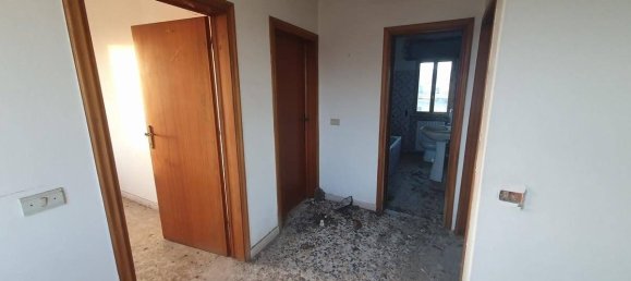 3 bedrooms House in Lamporecchio, Italy No. 266688 6