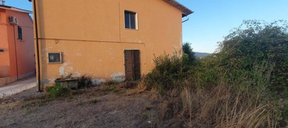3 bedrooms House in Lamporecchio, Italy No. 266688 36