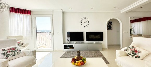 4 bedrooms Villa in San Miguel de Salinas, Spain No. 10694 8