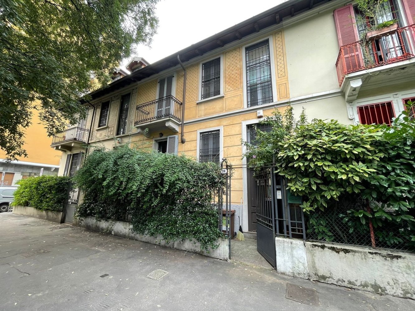 6 Schlafzimmer Haus in Milan, Italy, Nr. 394637