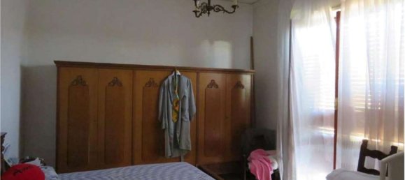 5 rooms Apartment in Vetralla, Italy No. 199177 4