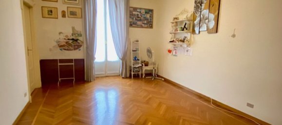 5 rooms Apartment in Milan, Italy No. 243988 8