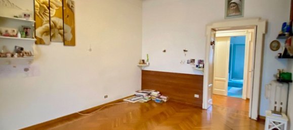 5 rooms Apartment in Milan, Italy No. 243988 9