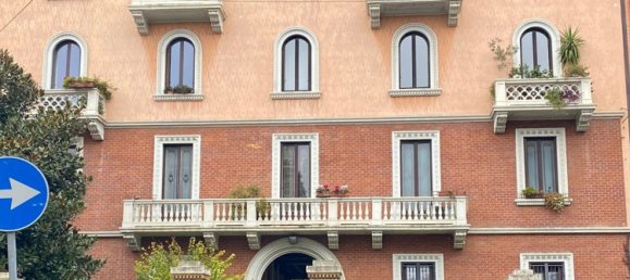 5 rooms Apartment in Milan, Italy No. 243988 34